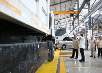 Mensesneg: Indonesia Menuju Energi Terbarukan