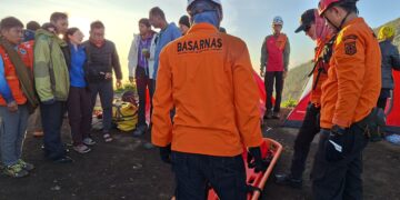 Kecelakaan di Gunung Rinjani, Tim SAR Evakuasi Pendaki asal Malaysia ke Bali