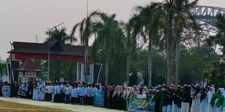 Bantuan Biaya Pendidikan dari Pemkab Kukar Langsung ke Rekening Santri